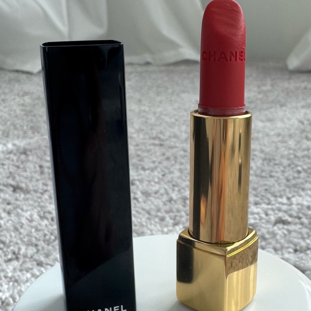 RARE CHANEL Rogue Allure Velvet 66 L’Indomabile Lipstick DISCONTINUED